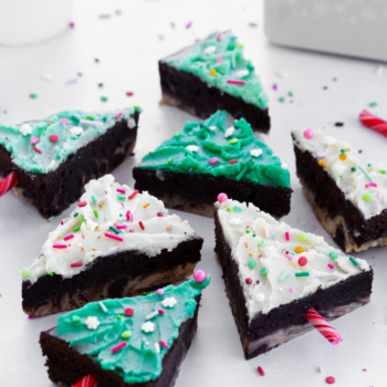 Image of Christmas tree cheesecake brownies.