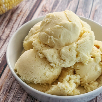 Image of a bowl of corn ice cream.